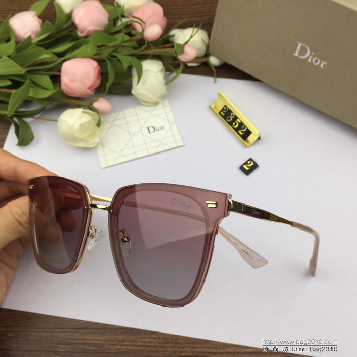 DIOR迪奧 官網同步 歐美風範 原單偏光 女款 太陽鏡  lly1538